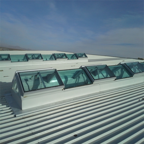 三角形排煙天窗